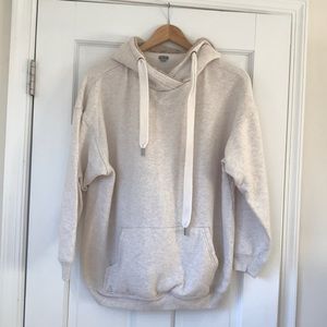 Super cute and soft sweatshirt! Can wear anywhere and with anything!